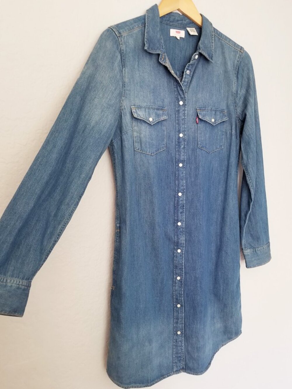 Levi's Chambray Denim Blue Shirt Dress M Western Snap Button Red Tab 100% Cotton - Picture 3 of 15